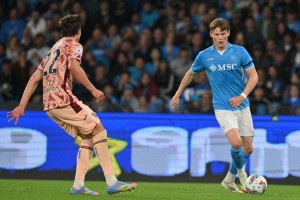 意甲榜首易主 麦克托米奈双响&amp;进球上双 那不勒斯2-0都灵3分领跑