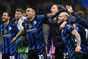 国米欧冠生死战前瞻：蓝黑军团能否捍卫主场荣耀，终结巴萨进攻狂潮？