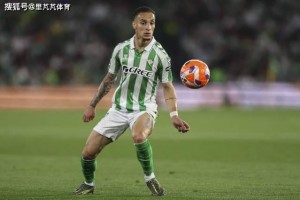 一日英超动向：曼联老队长不支持德拉普，斯洛特今夏会“买五人”